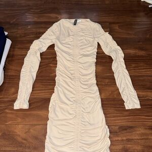 H&M Cream Long Sleeve Ruched Dress